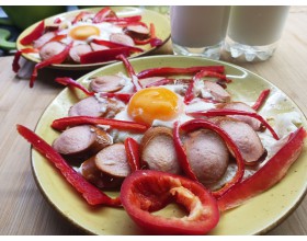 ЯСТИЯ С ЯЙЦА НА ОЧИ