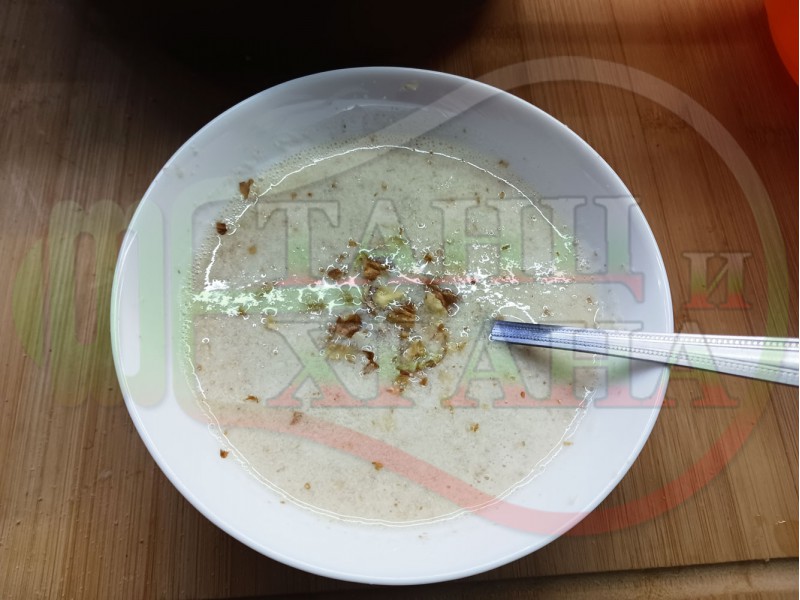 Българска традиционна орехова чеснова студена супа от шопята 