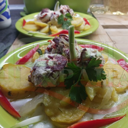 Българска картофена яхния 