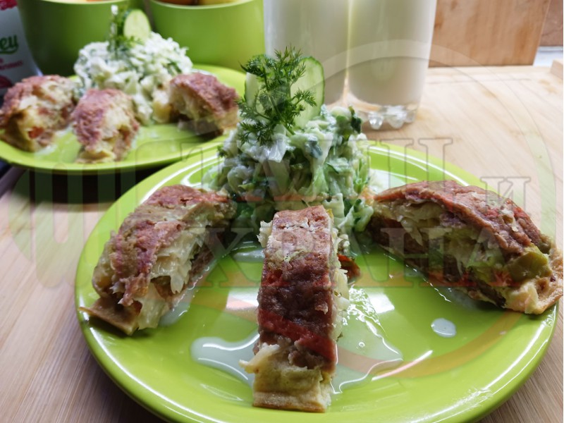 Българска сурова салата 