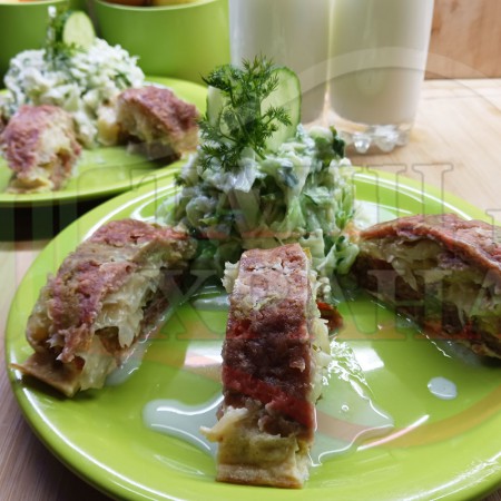 Българска сурова салата 