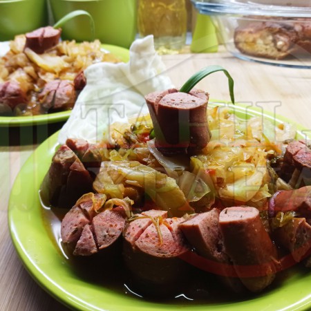 Българска зелева яхния 