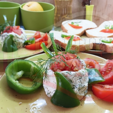 Българска доматена сурова салата 