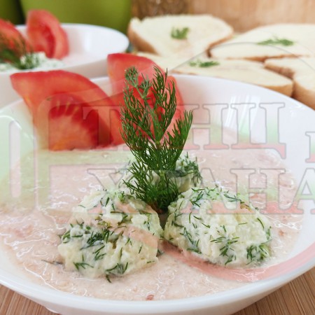 Българска доматена сурова млечна супа 