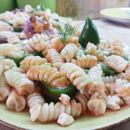 Българска макаронена салата 