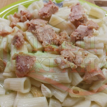 Макарони запечени на фурна с краве бяло сирене, масло, русенско варено и кашкавал