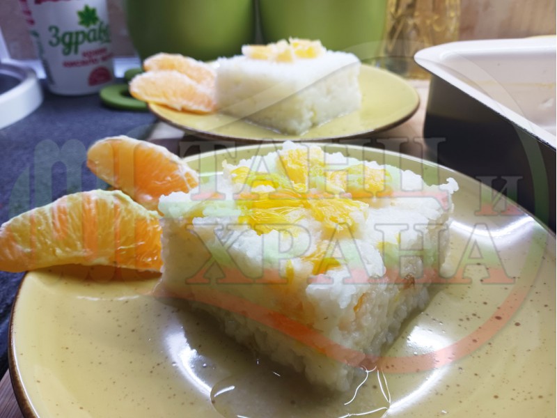 Млечен оризов сладък десерт 