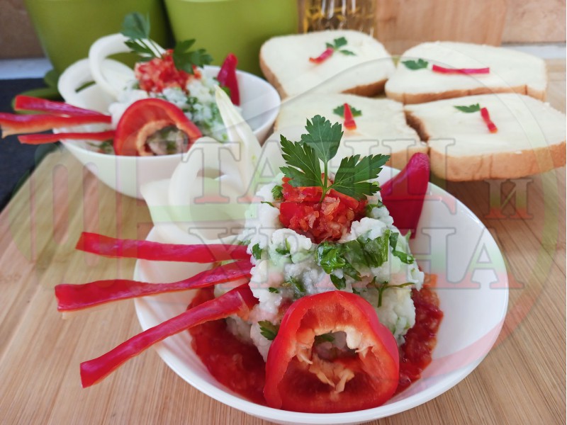 Българска оризова чушкова яхния 