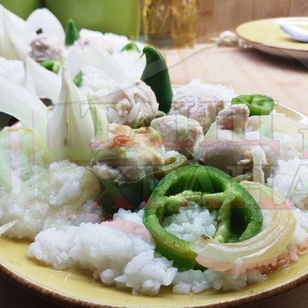 Български ориз с пълнени чушки 