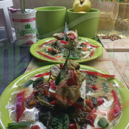 Българска пилешка яхния 
