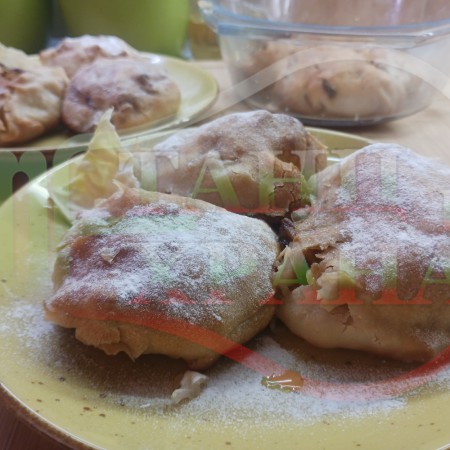 Български сладки постни сиропирани питки 