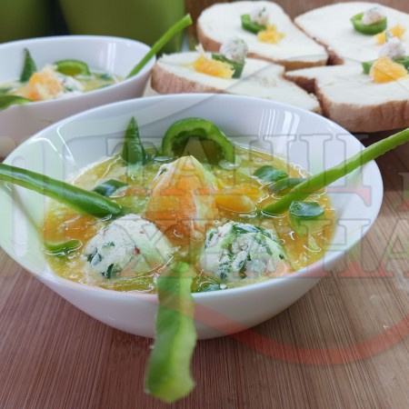 Българска портокалова пикантна сурова супа 