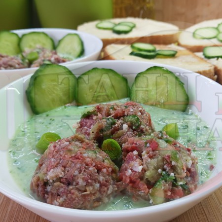 Българска краставична сурова супа 