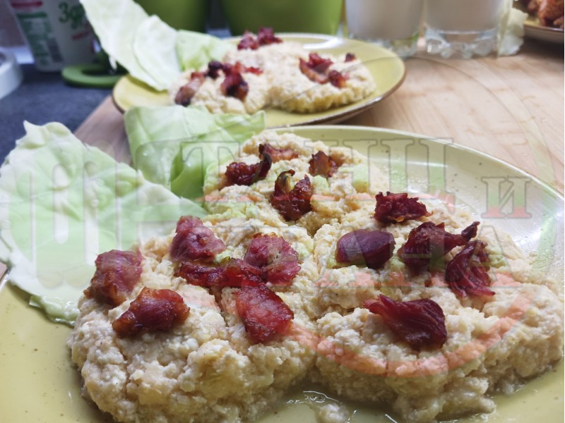 Български зелеви сиренови кюфтета 