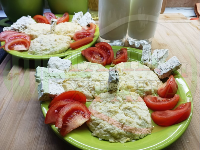 Български зелеви сиренови кюфтета 