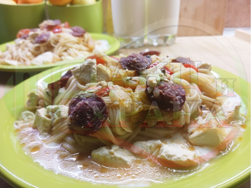 Зеле със спагети 