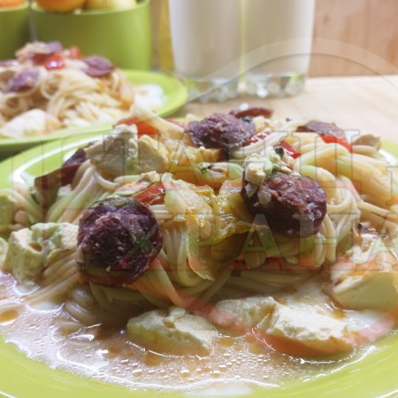 Зеле със спагети 