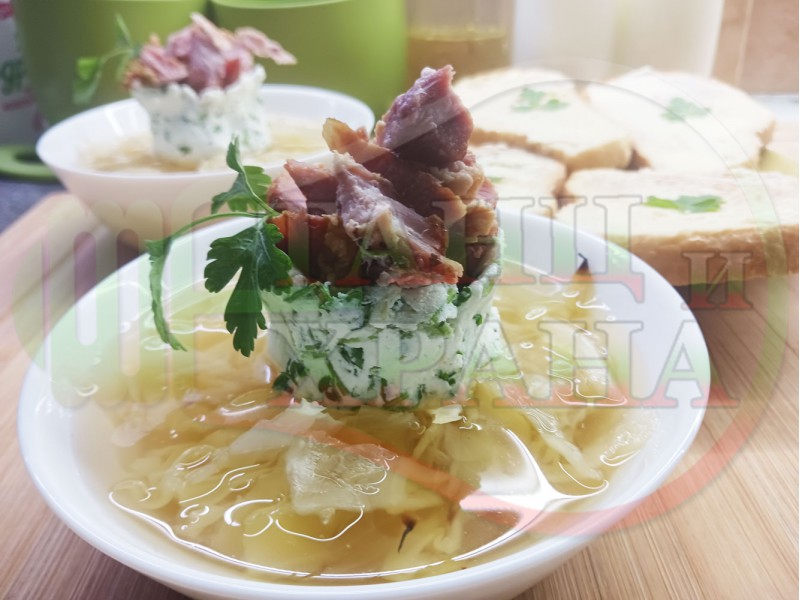 Българска зелева сладко солена супа 